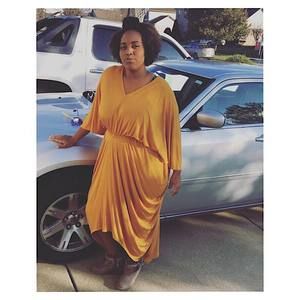 Meet your Posher, Elizabeth